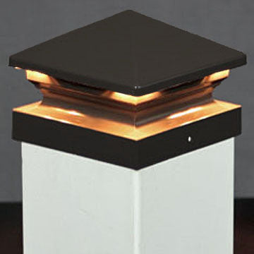 Venus 5x5 Pyramid Top LED Post Cap Light