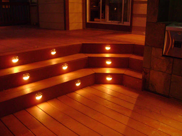 Estes LED Recessed Step Light